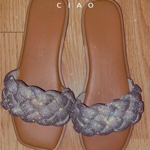 Sparkly memory foam sandals.